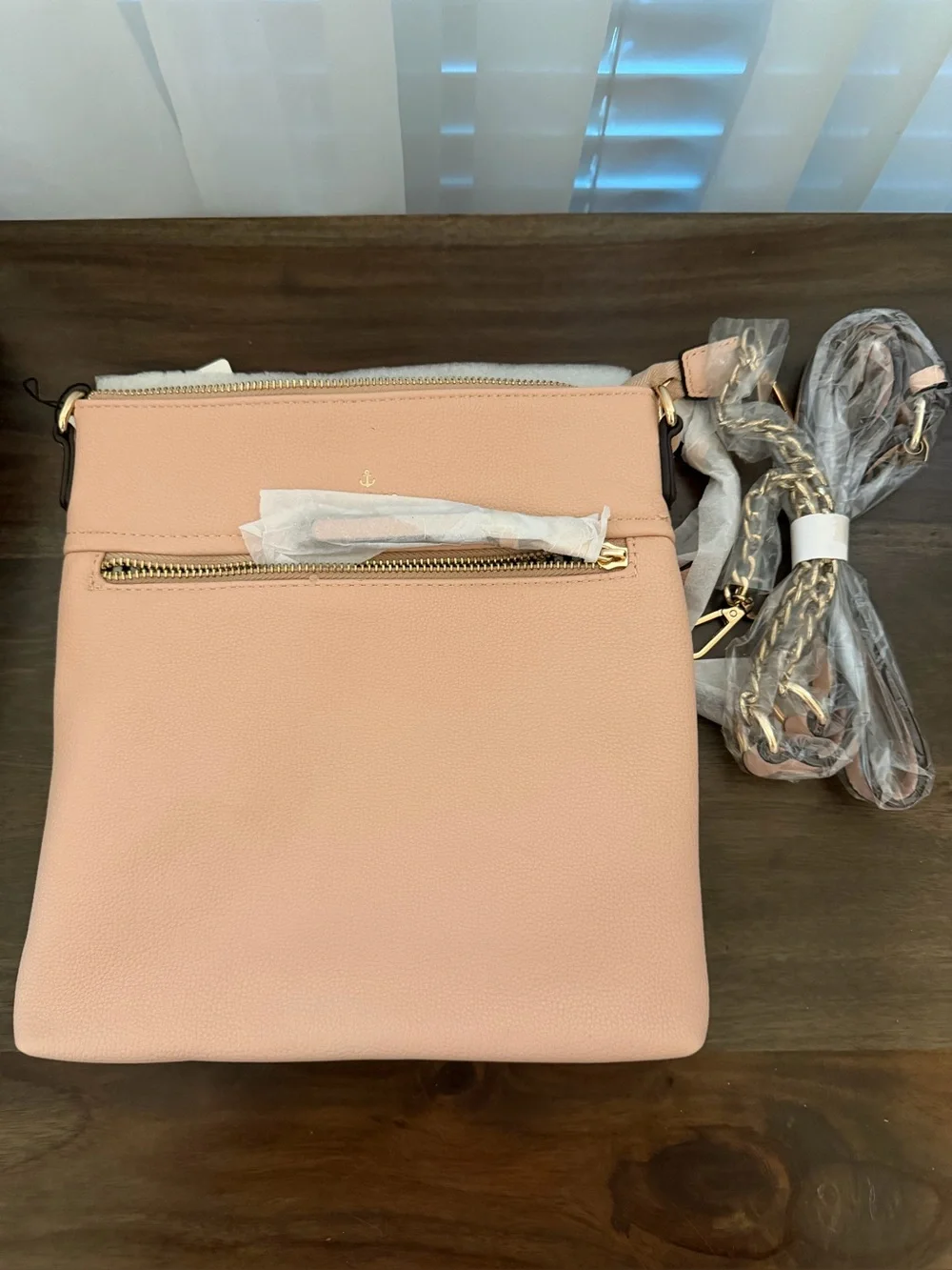 Brentano Vegan Leather Crossbody Handbag. NWT